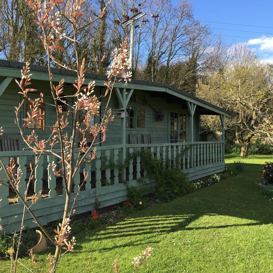 The Lodge On The Marsh Brading Exteriör bild